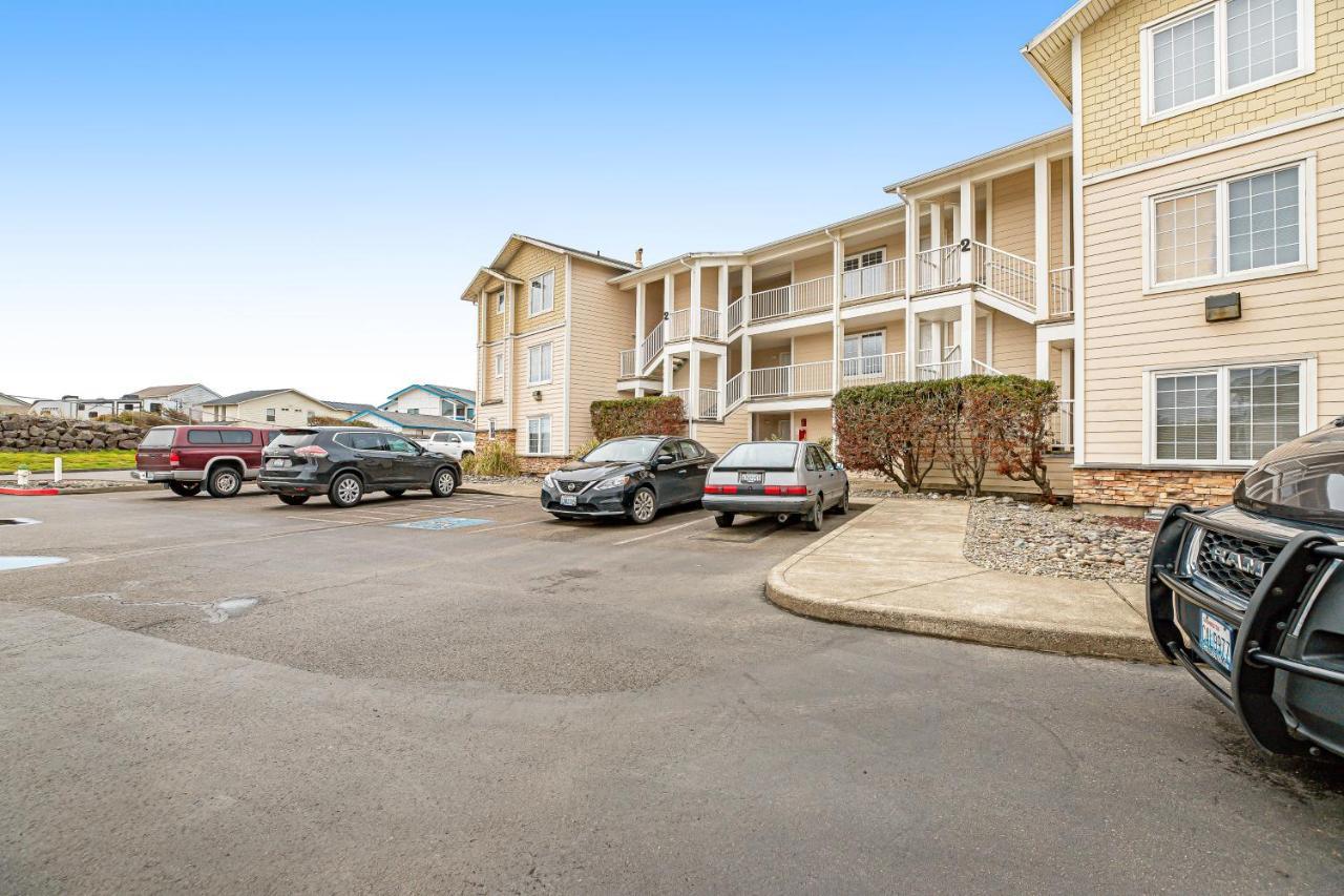 Once Upon A Tide Apartment Westport Exterior photo